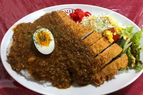 ミドリ食堂のカツカレー